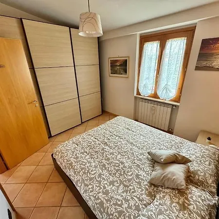 Apartamento Attico Belvedere - Metro C E Posto Auto Roma