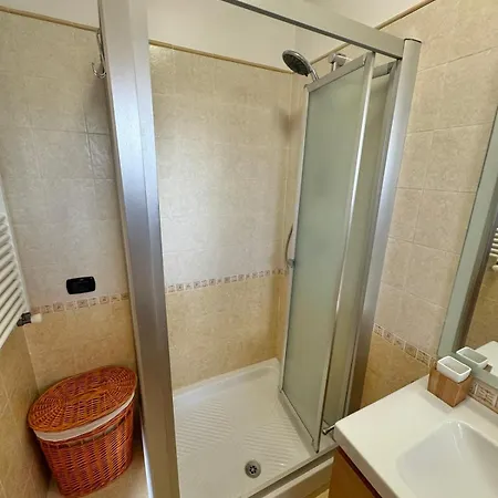 Apartamento Attico Belvedere - Metro C E Posto Auto