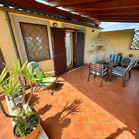 Attico Belvedere - Metro C E Posto Auto * Roma