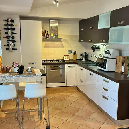 Attico Belvedere - Metro C E Posto Auto Roma