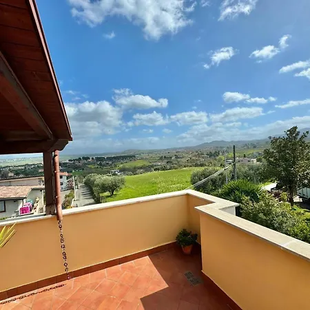 Appartamento Attico Belvedere - Metro C E Posto Auto Roma